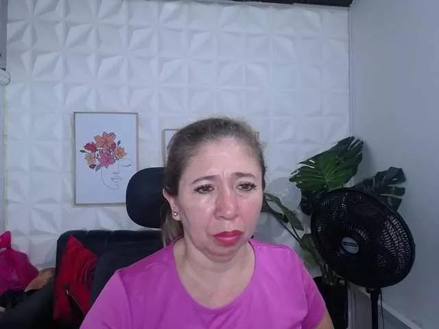 Valentina-mature on BongaCams 