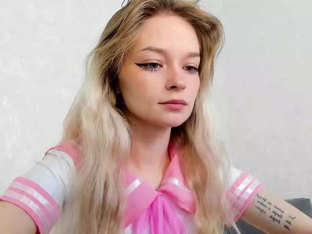 vialeta-baby on BongaCams 