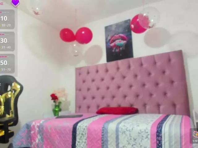 violeteevans on BongaCams 