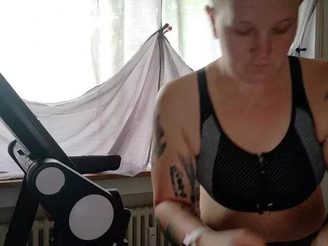Wetgerman2 on BongaCams 