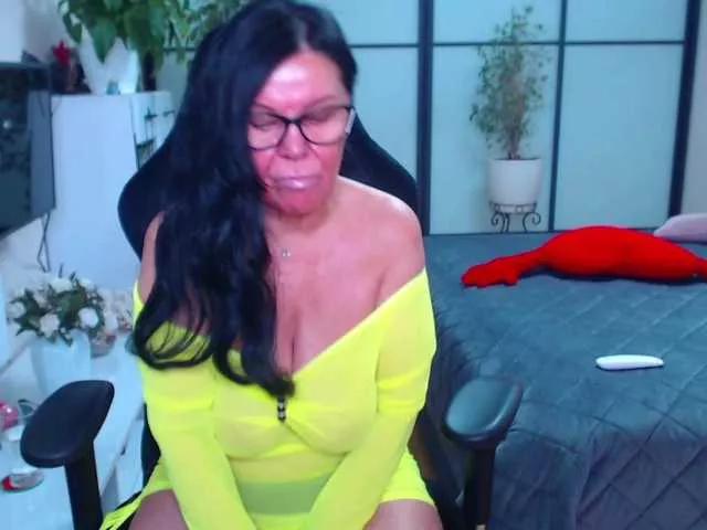 xMatureDesire on BongaCams 