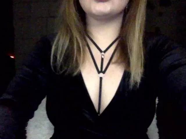 YourBrattyBitch on BongaCams 