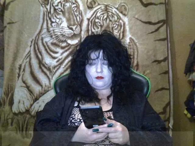 Yuliia from BongaCams