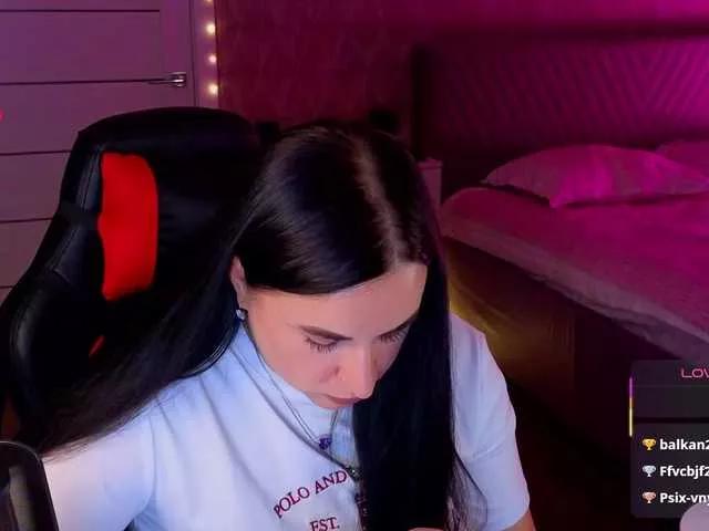 YURIEVNA13 on BongaCams 