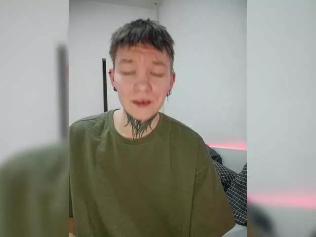 Zhenyya- on BongaCams 