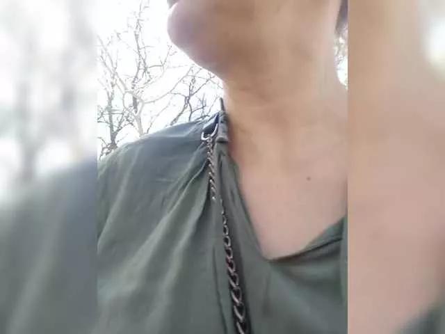 ZlataGoldie on BongaCams 