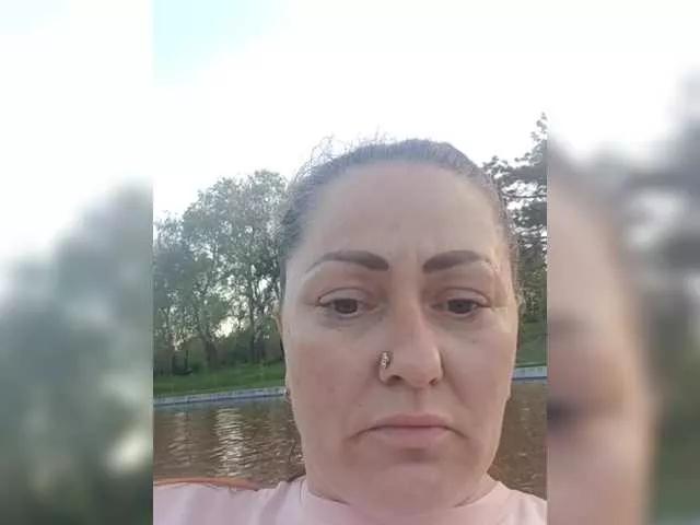 ZlataGoldie on BongaCams 