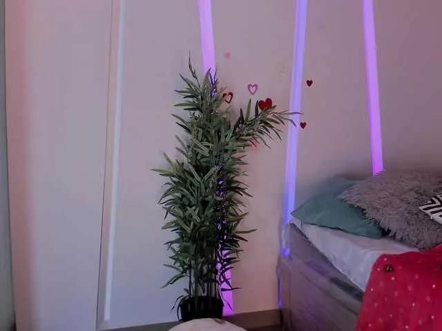 Zoe-s on BongaCams 