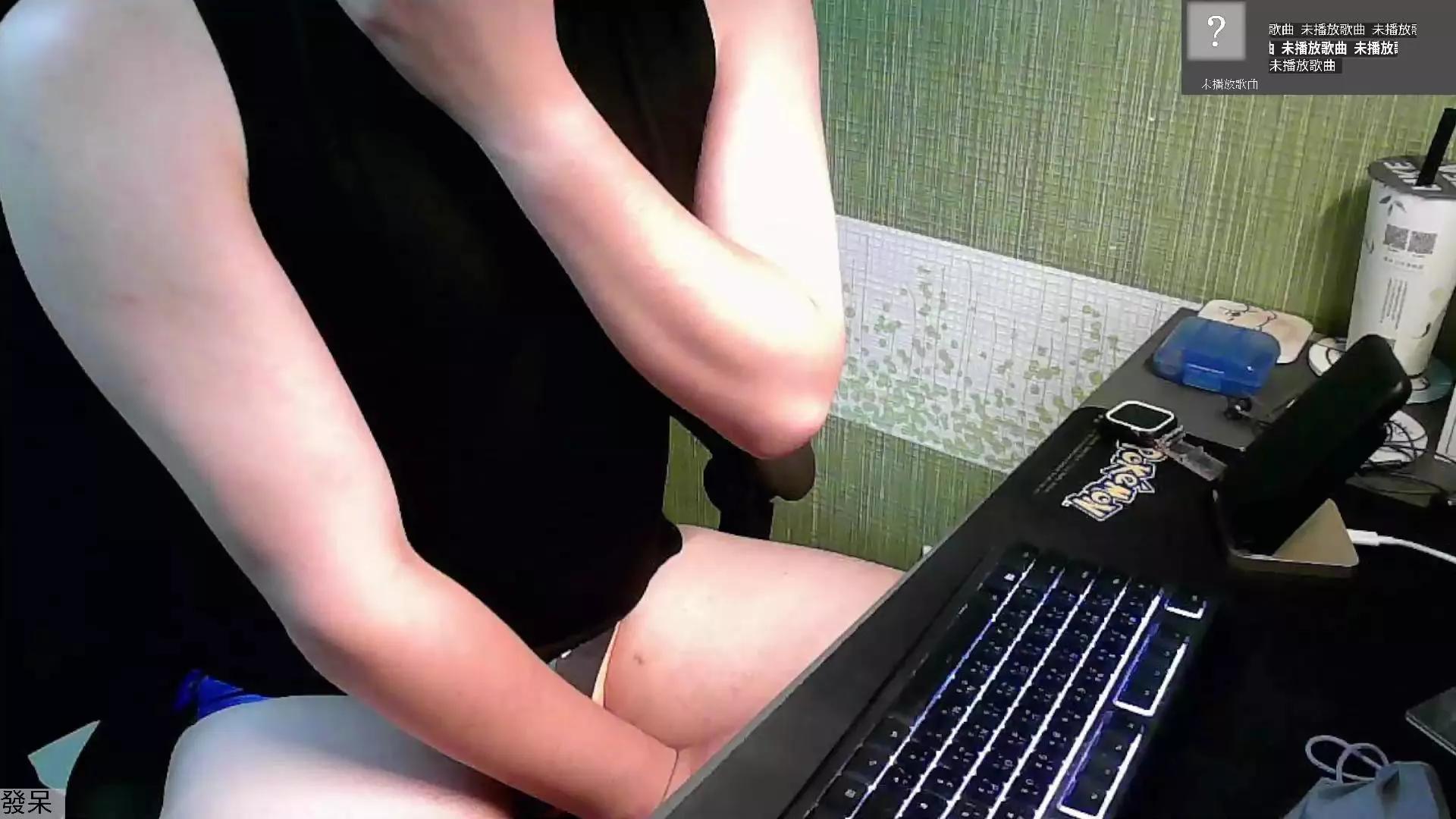 23355663 on Cam4 