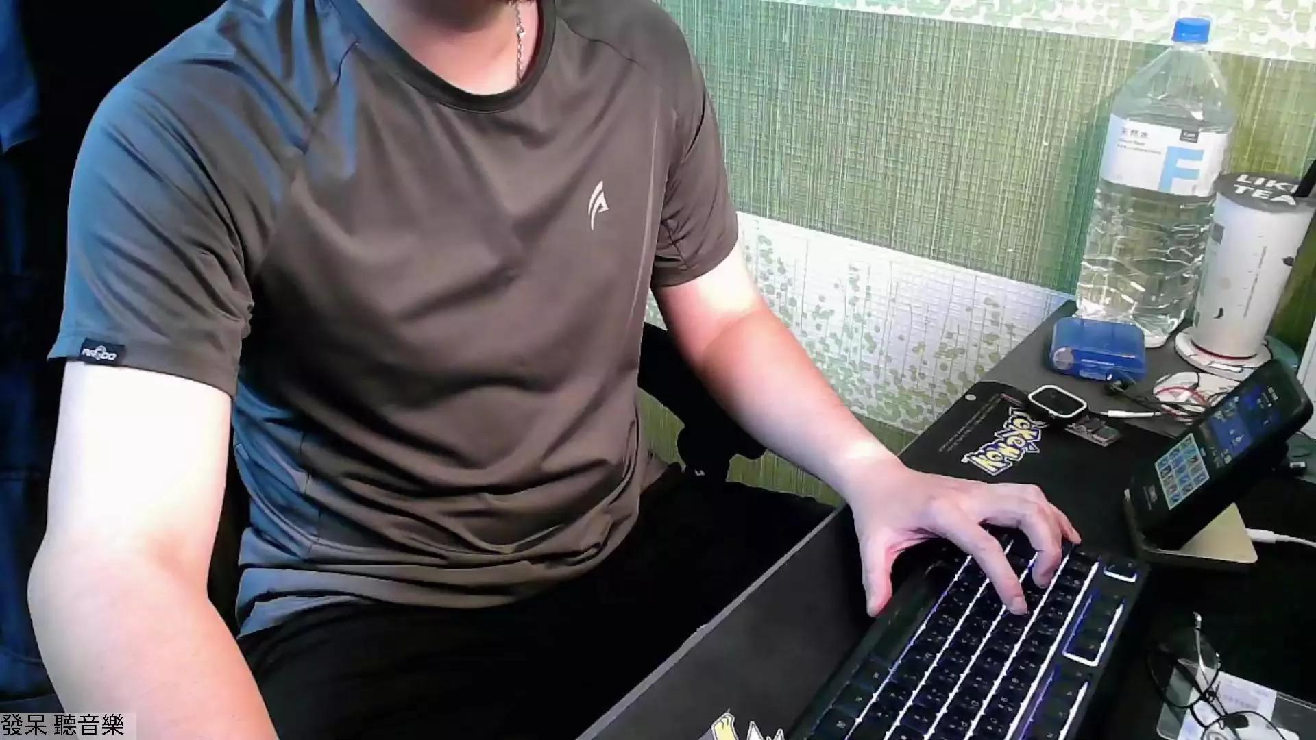 23355663 on Cam4 