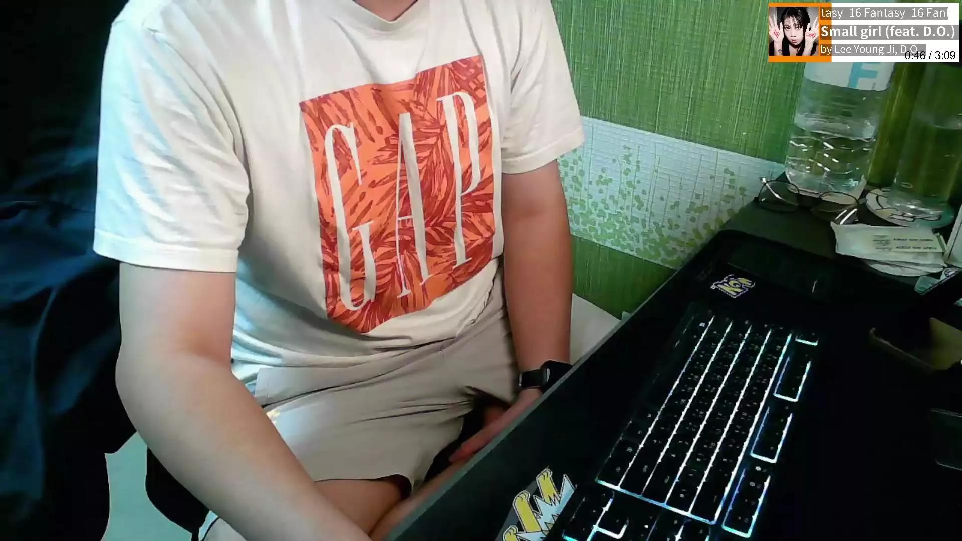 23355663 on Cam4 