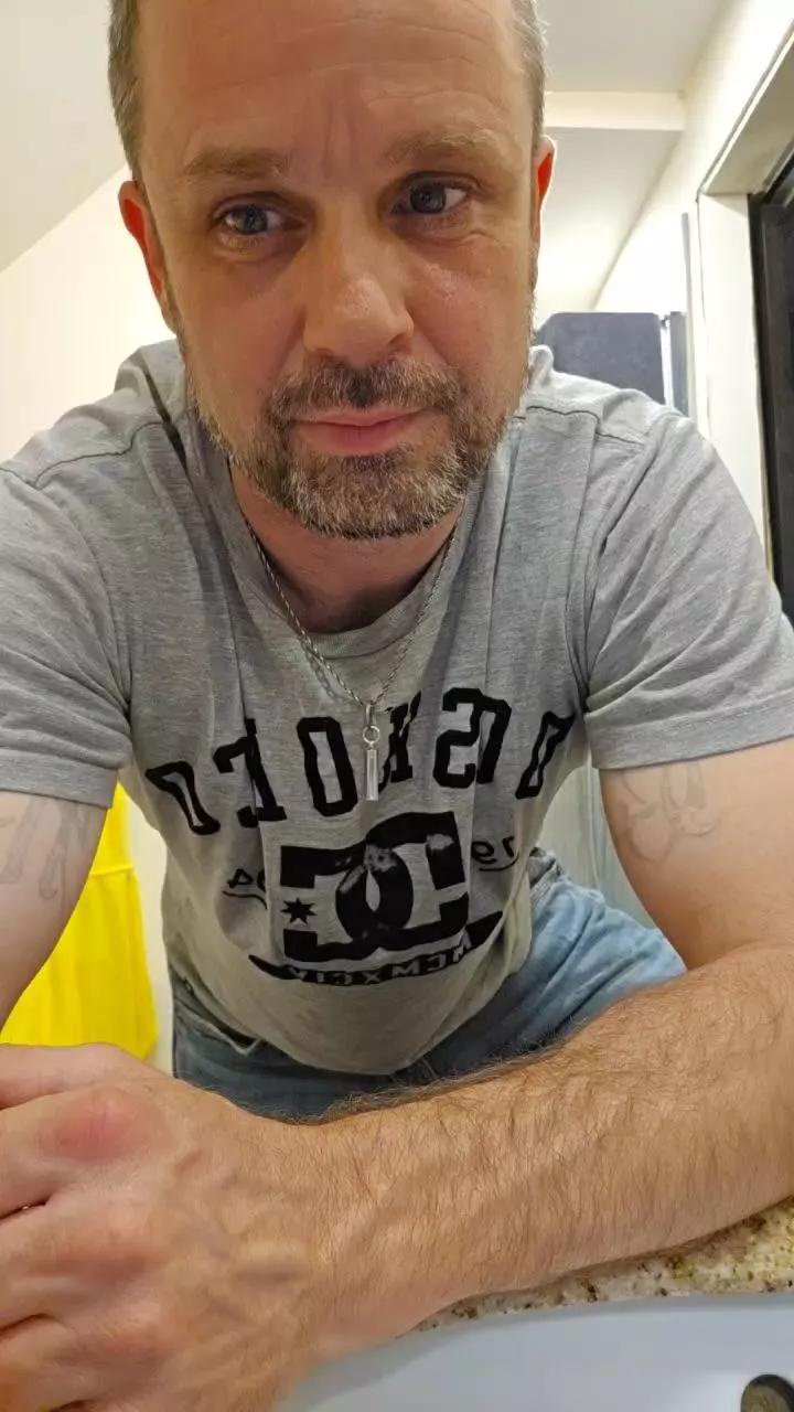 4_Fox_sakes on Cam4 