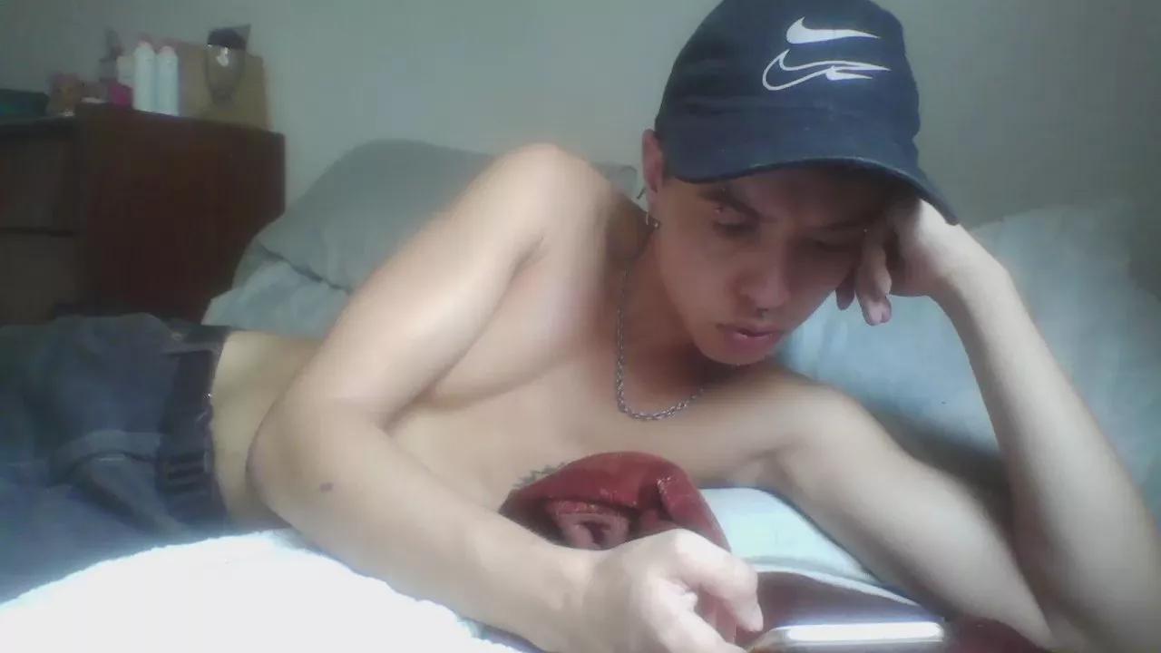 4ronn on Cam4 