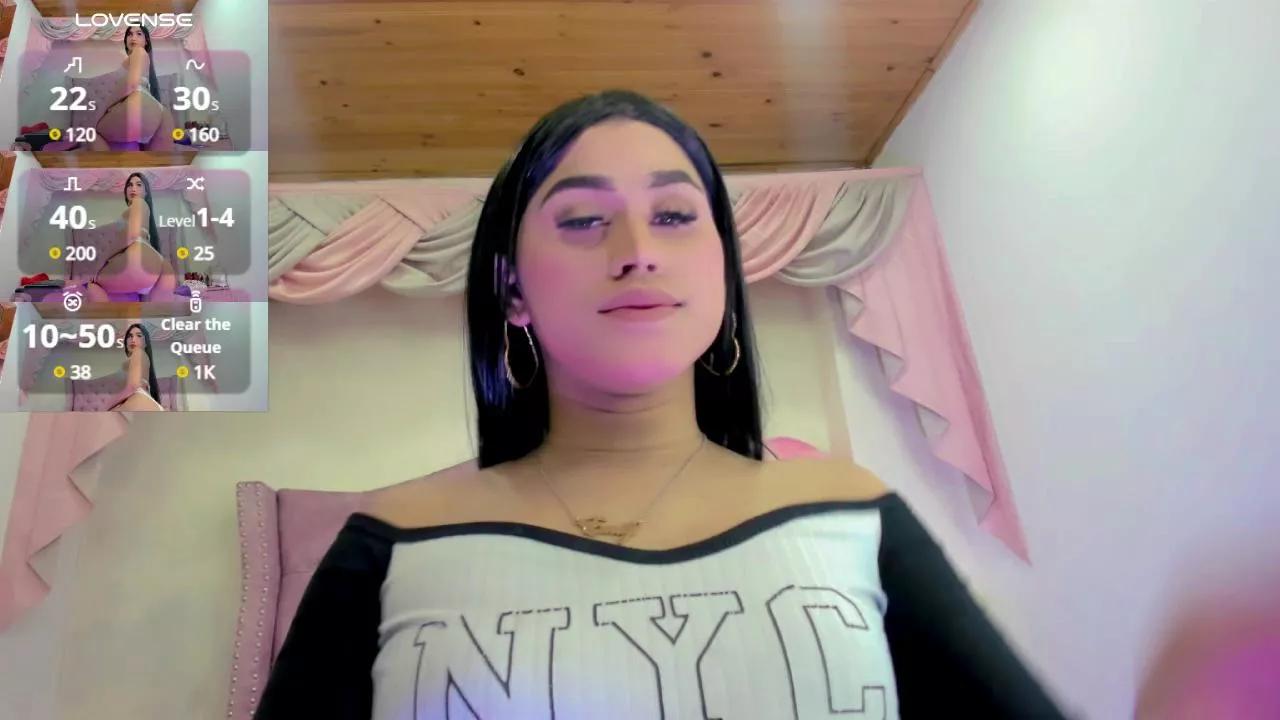 _Emily_Hots on Cam4 