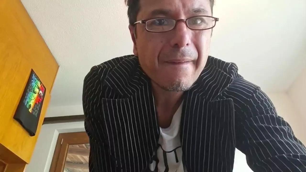 Akunapatata81 on Cam4 
