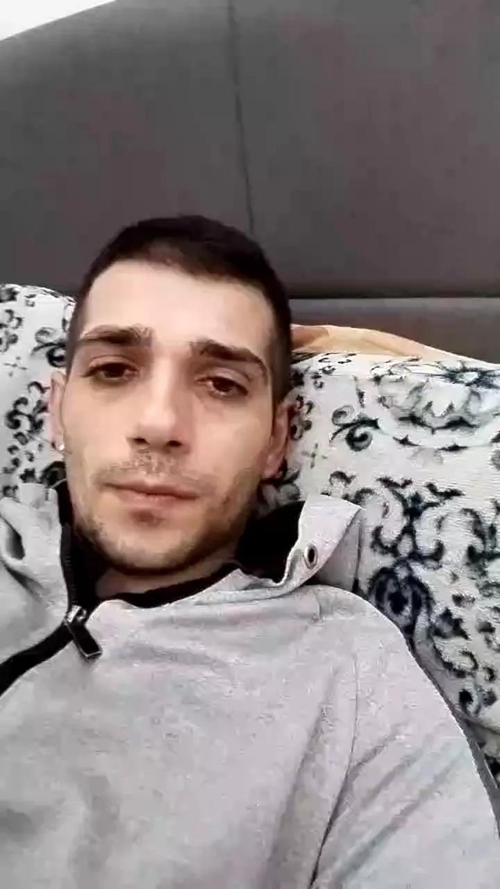 Alessio967 on Cam4 