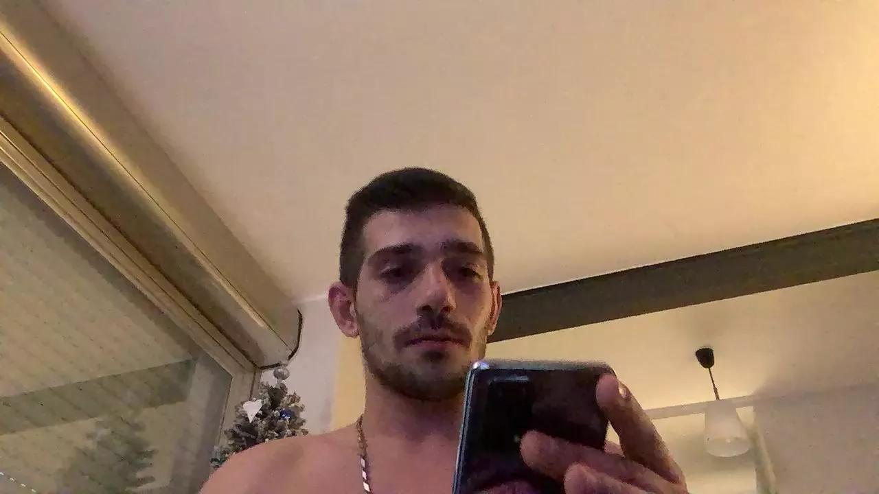 Alessio967 on Cam4 