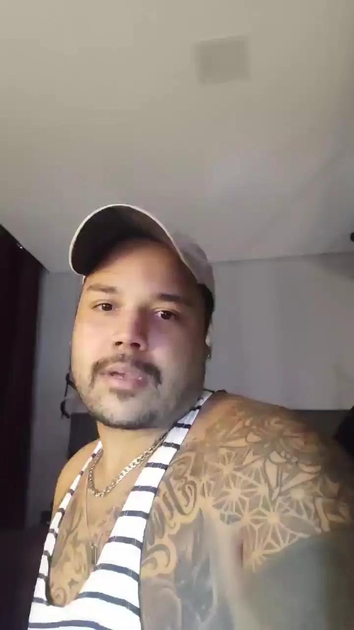 alexmonster2 on Cam4 