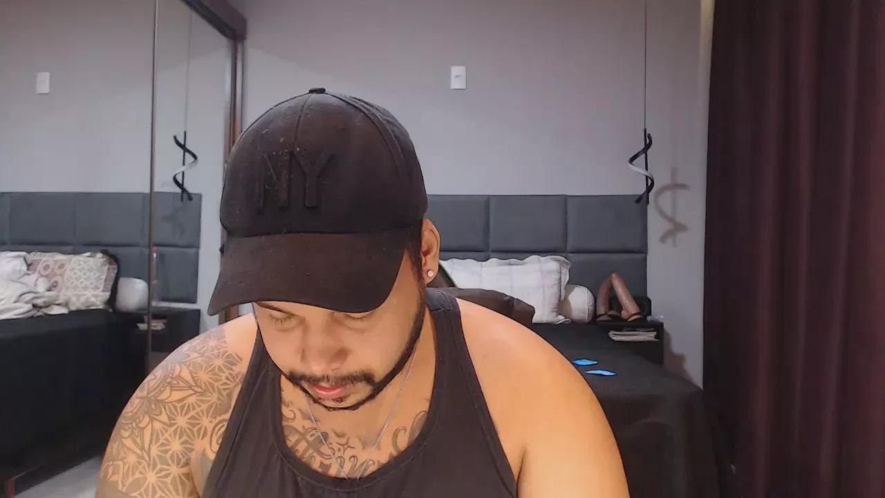 alexmonster2 on Cam4 