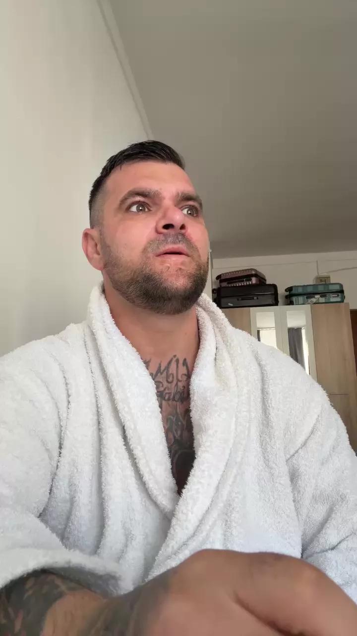 Alin1988aln on Cam4 