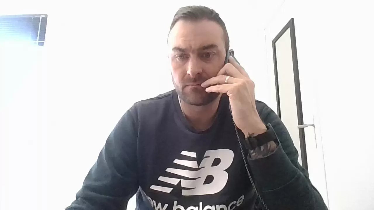 Offline amant35_x on Cam4