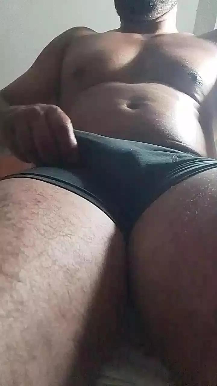 amigo140 on Cam4 