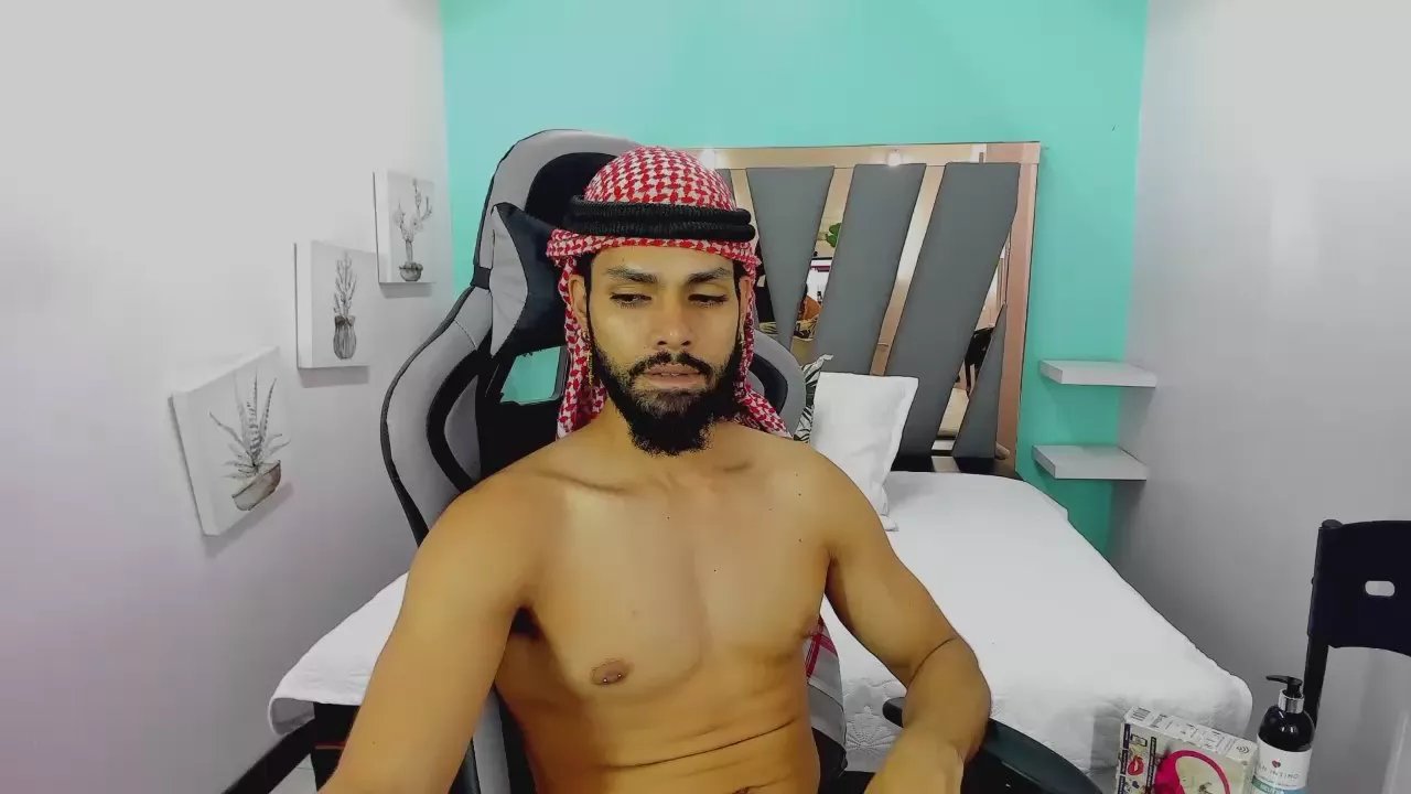 Offline Amir_Abdull_ on Cam4