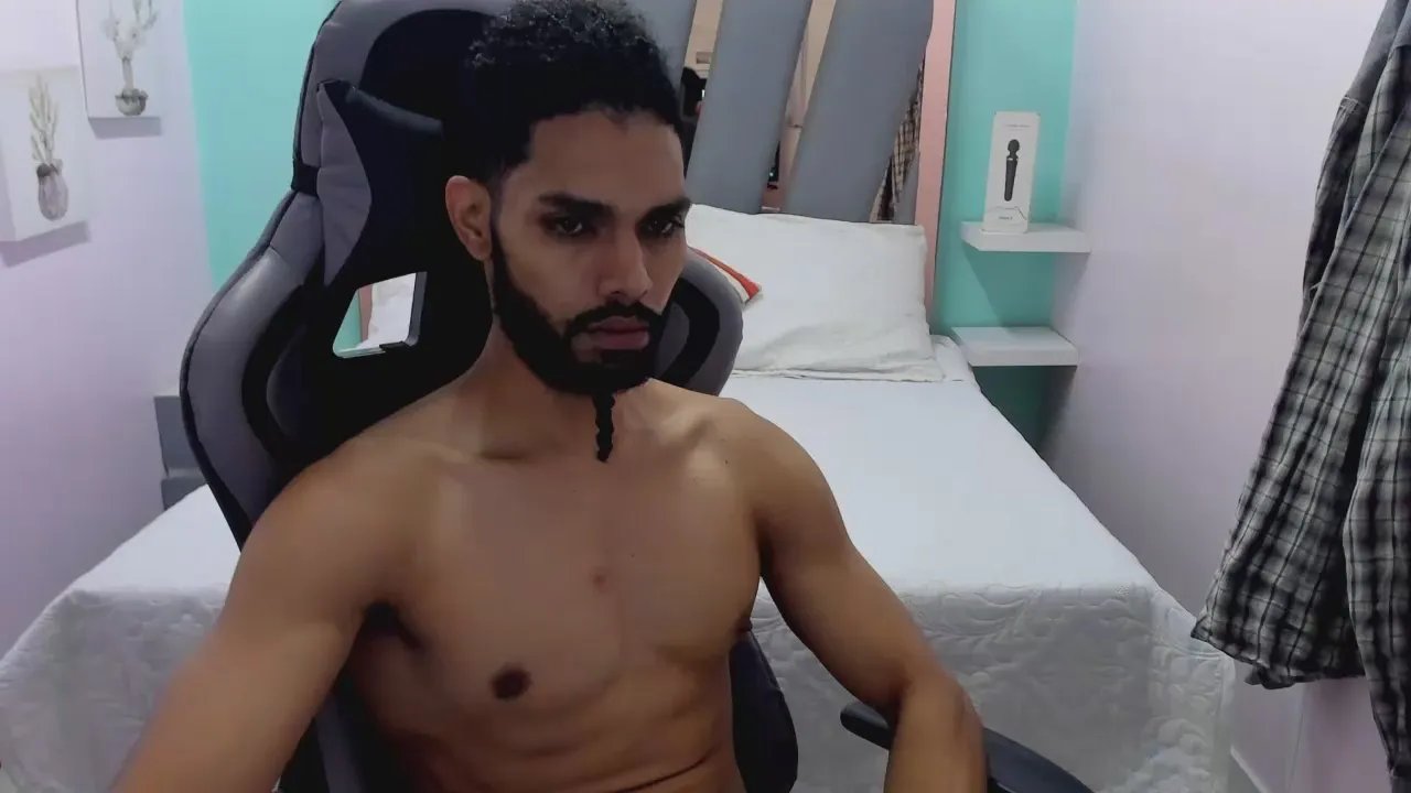 Offline Amir_Abdull_ on Cam4