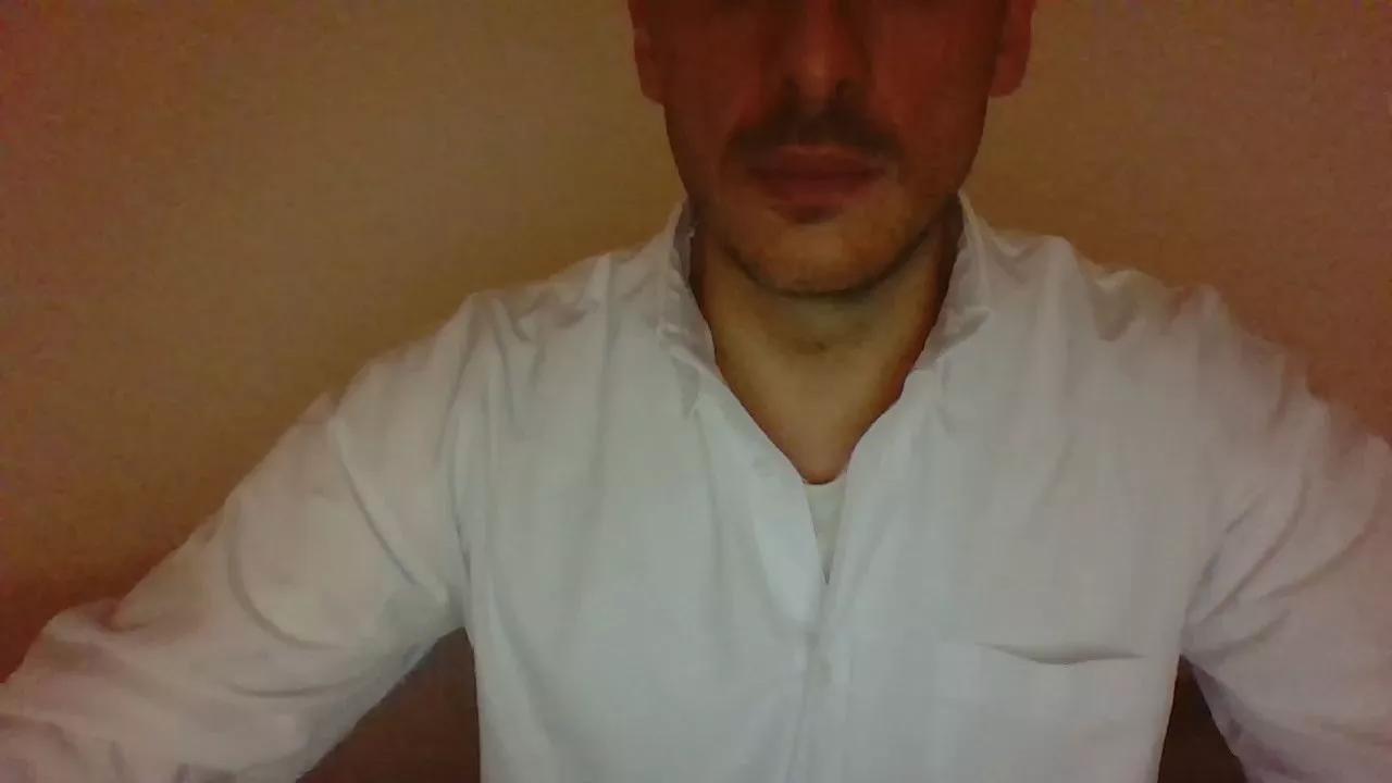 andrea_90xx2 on Cam4 