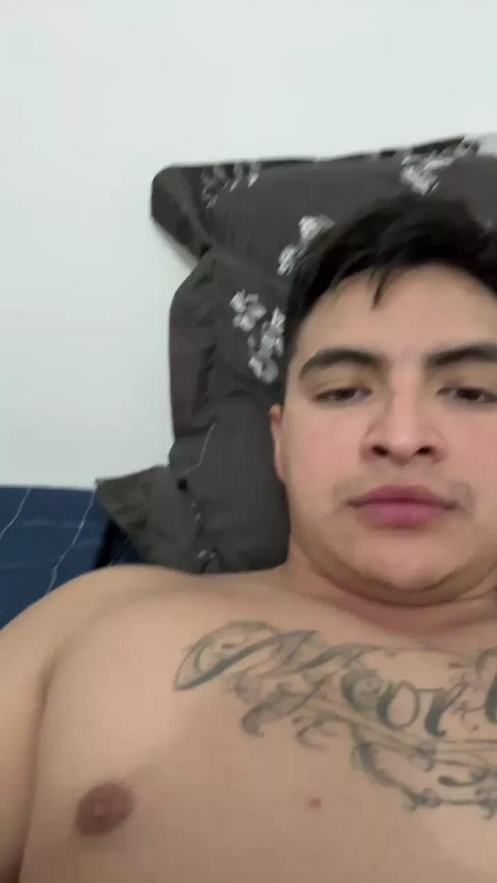 Andres1998624 on Cam4 