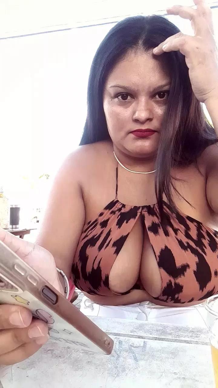 Anne_Moreninha on Cam4 