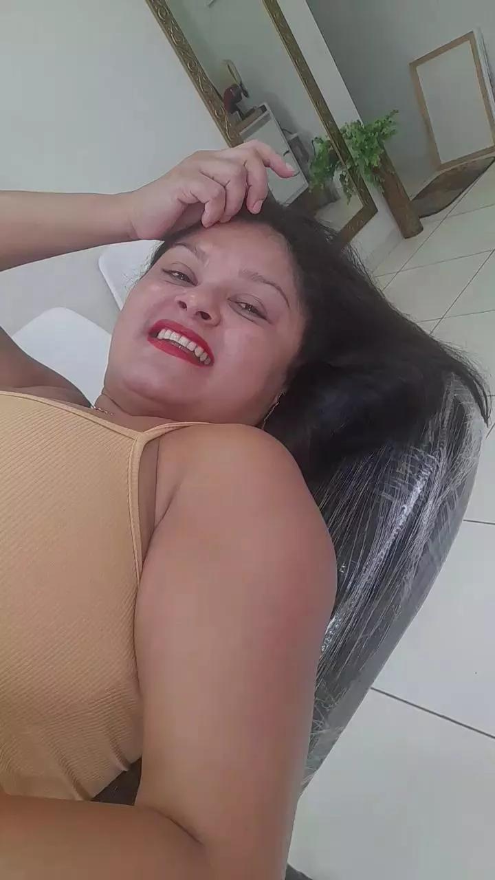 Anne_Moreninha on Cam4 