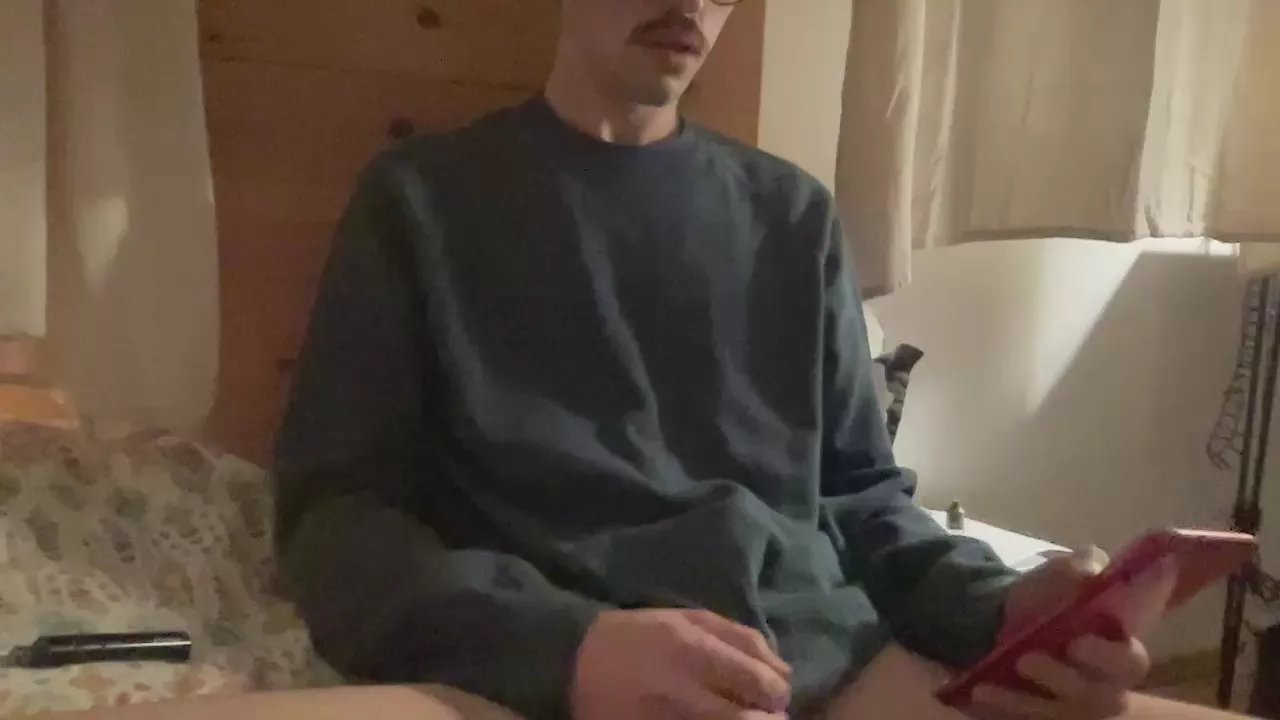 Offline antou_pv on Cam4