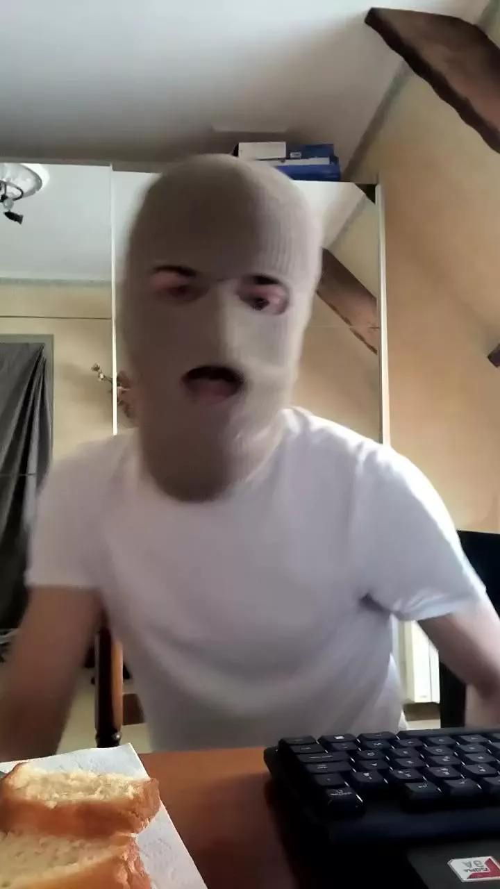 AresSothys on Cam4 
