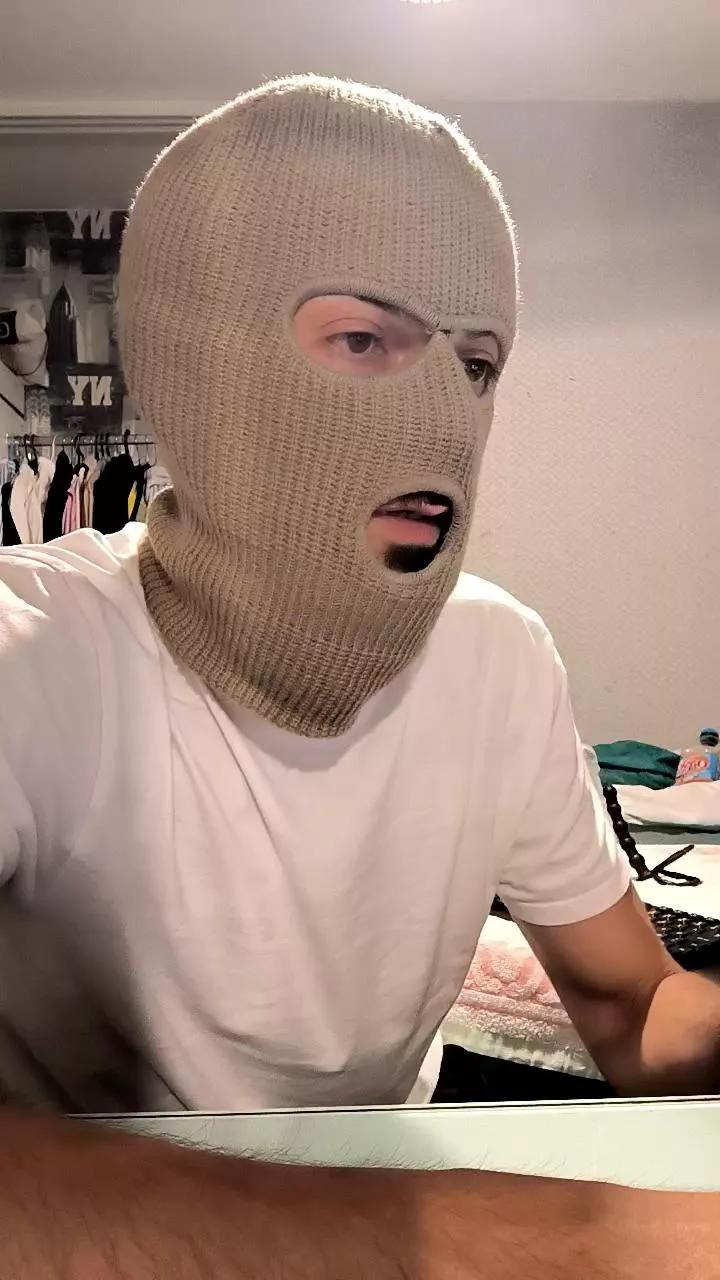 AresSothys on Cam4 