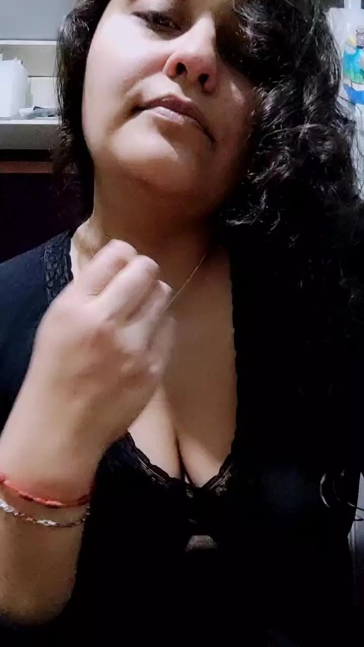 Offline ari_5 on Cam4