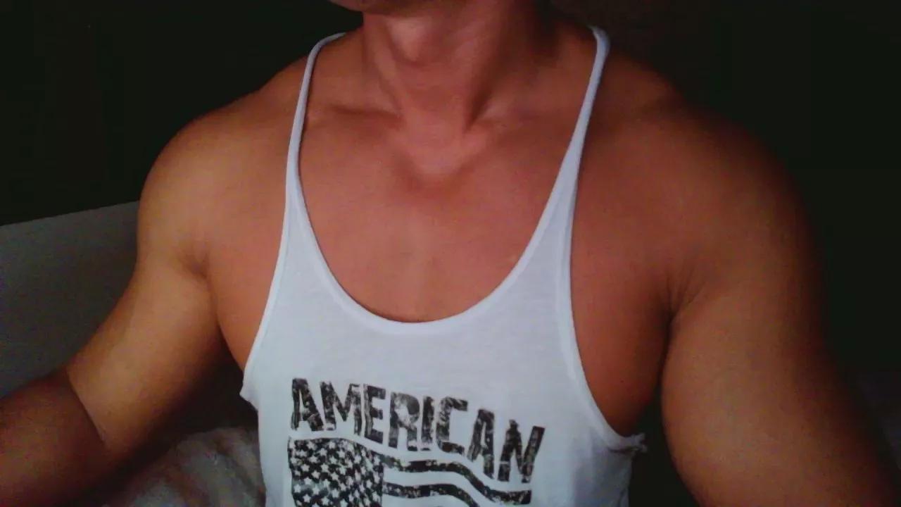 asiayoung on Cam4 