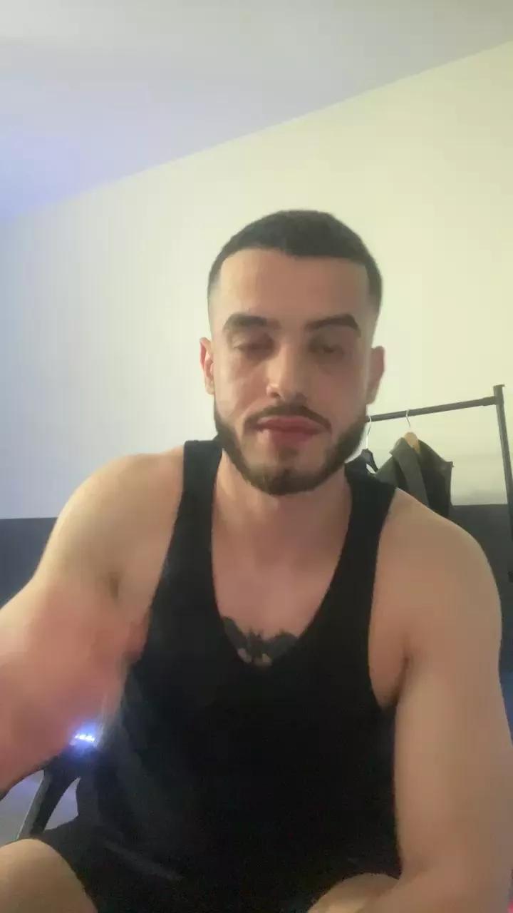 baki_boyz on Cam4 