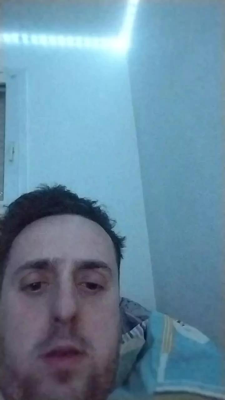 Bambite38 on Cam4 