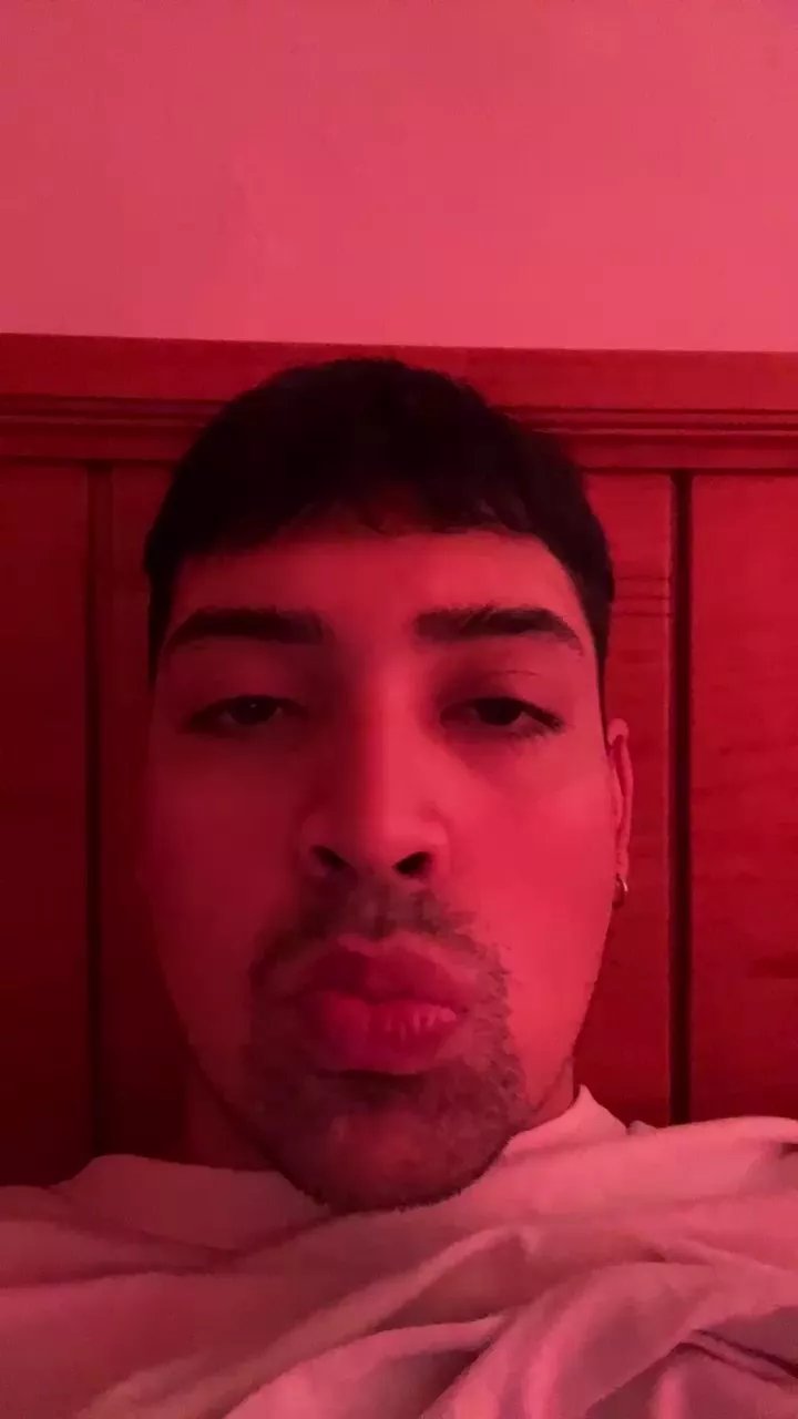 Offline Basti_an69 on Cam4