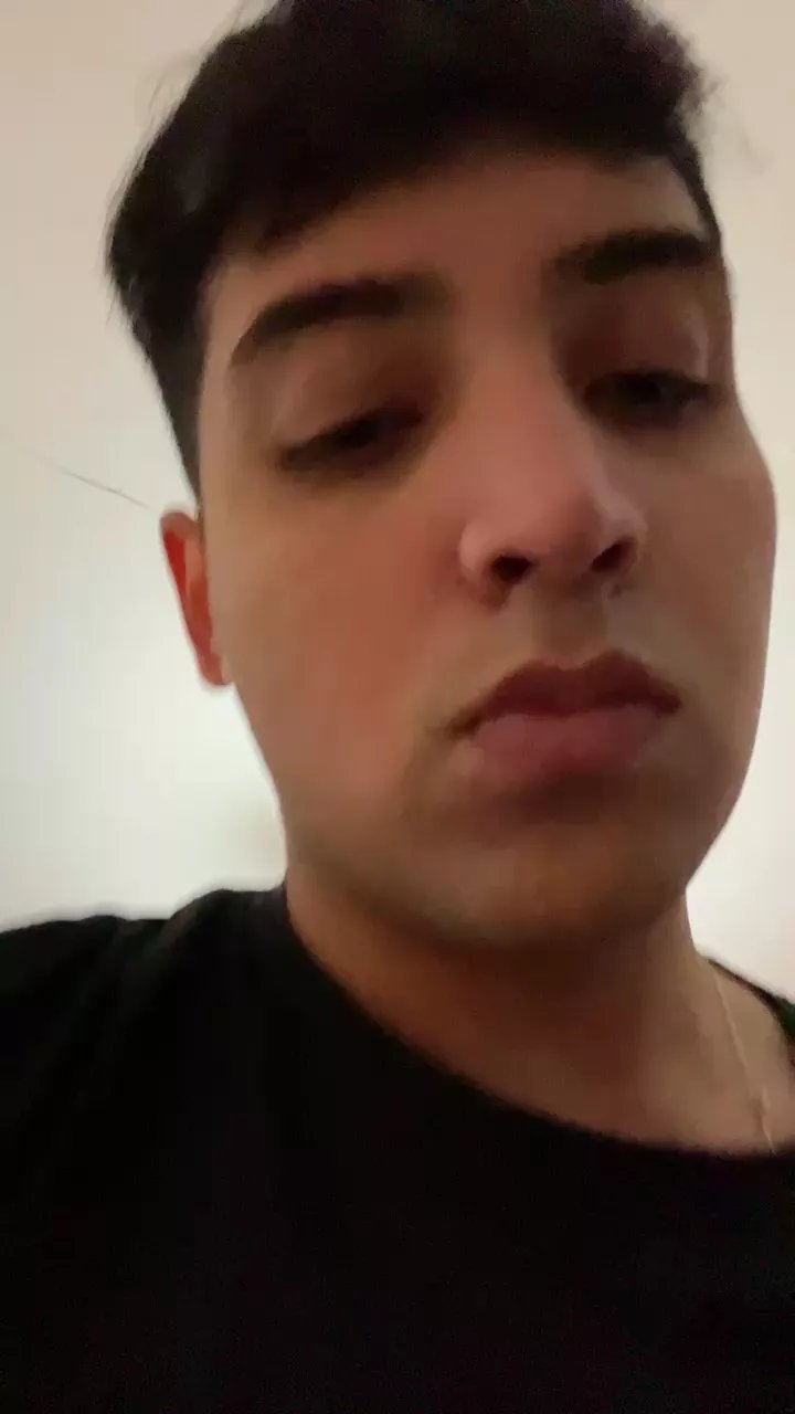 Offline Basti_an69 on Cam4