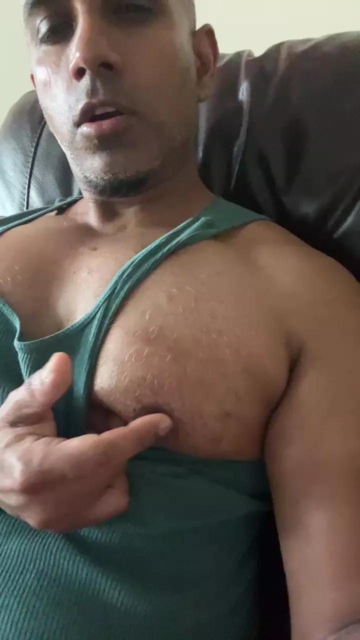 Beachmusclefit on Cam4 
