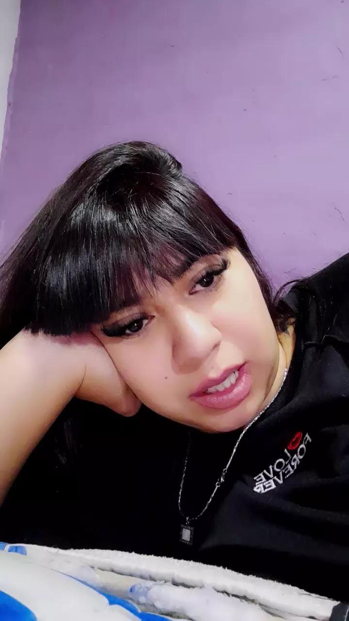 Bebijuu23 on Cam4 