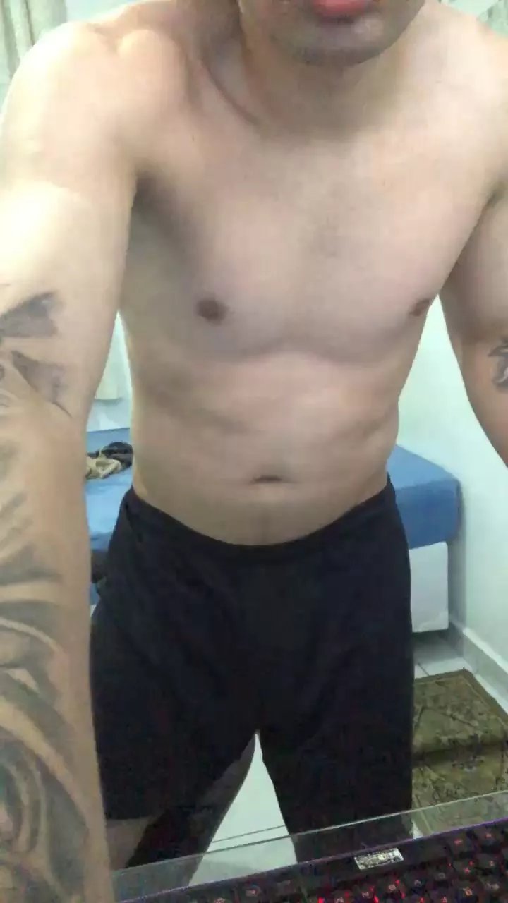 Offline beh_pauzao on Cam4