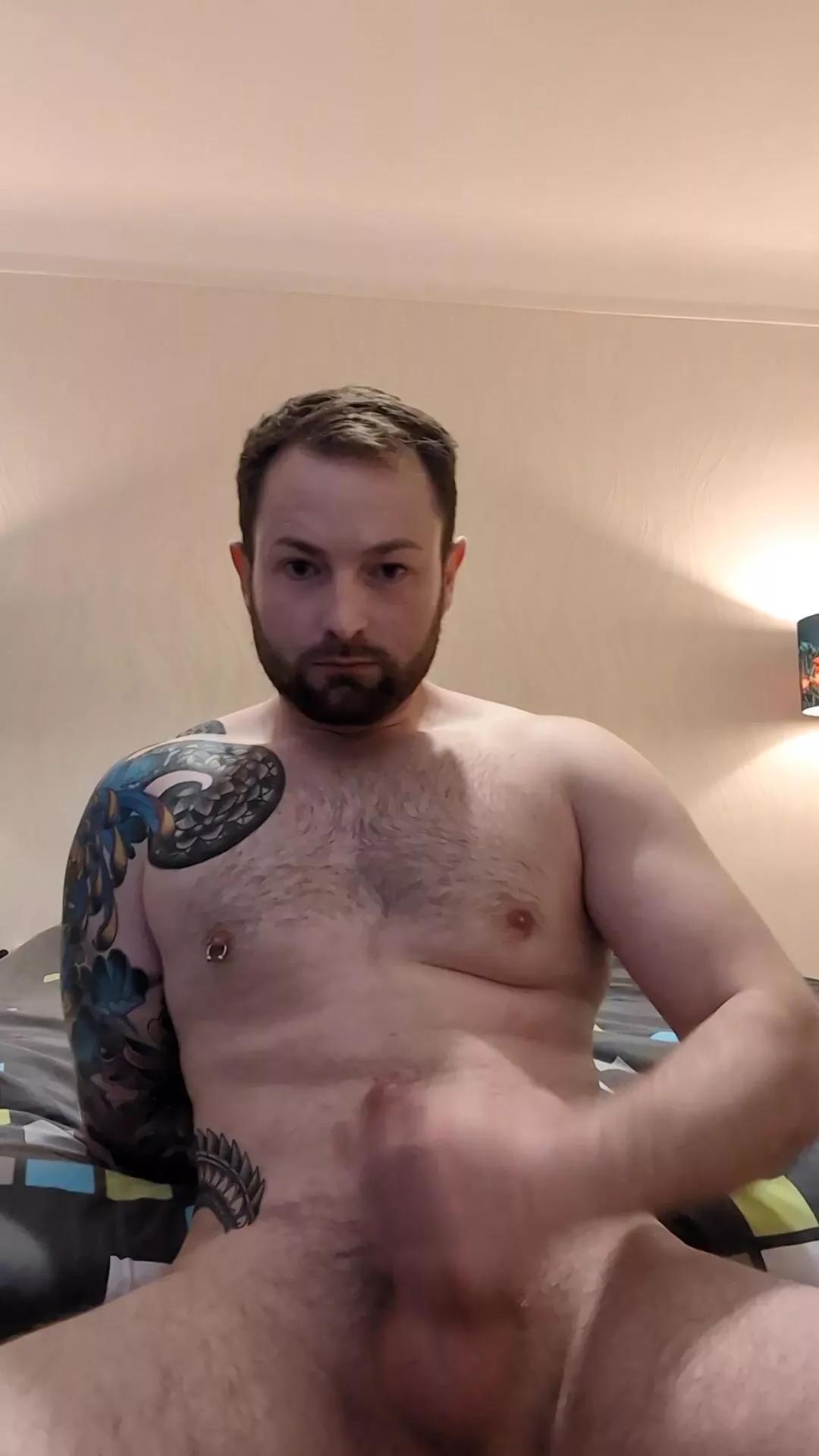 Ben_mastos on Cam4 