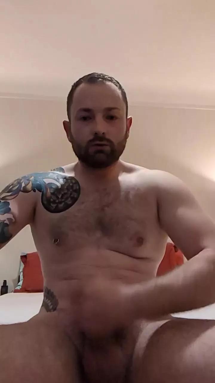 Ben_mastos on Cam4 