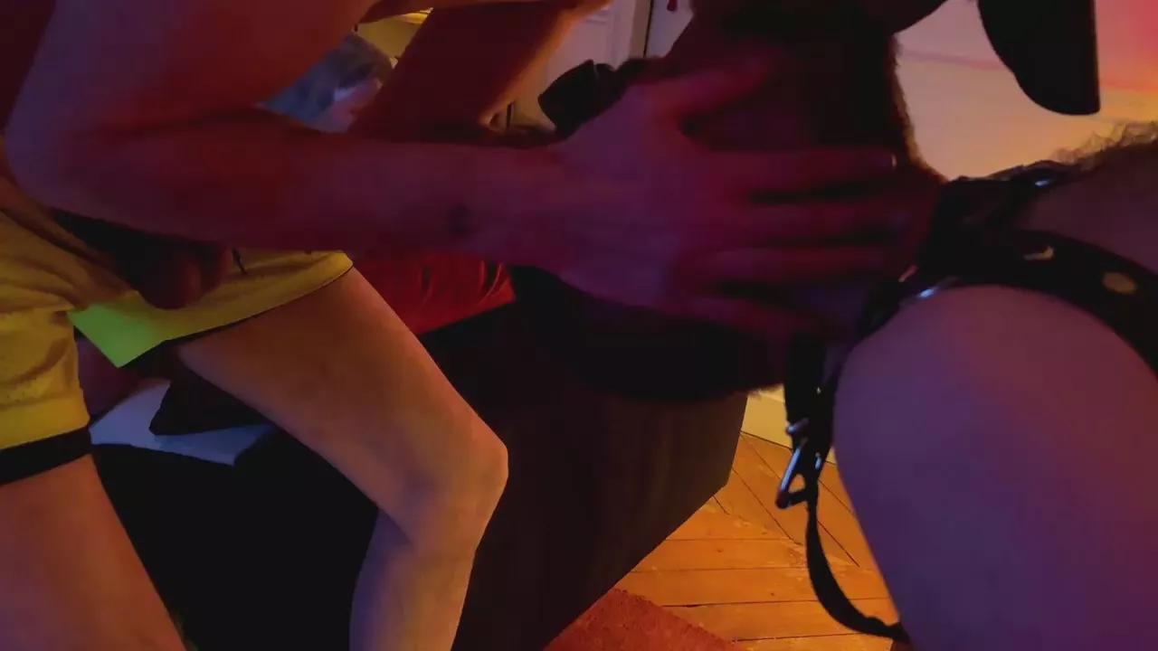 Bendav27 on Cam4 