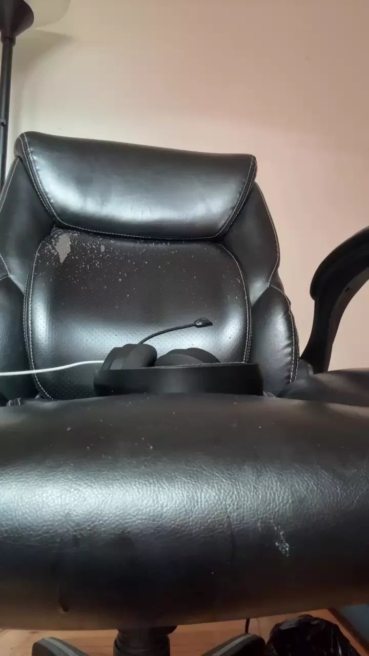 Offline BigDckMonster94 on Cam4