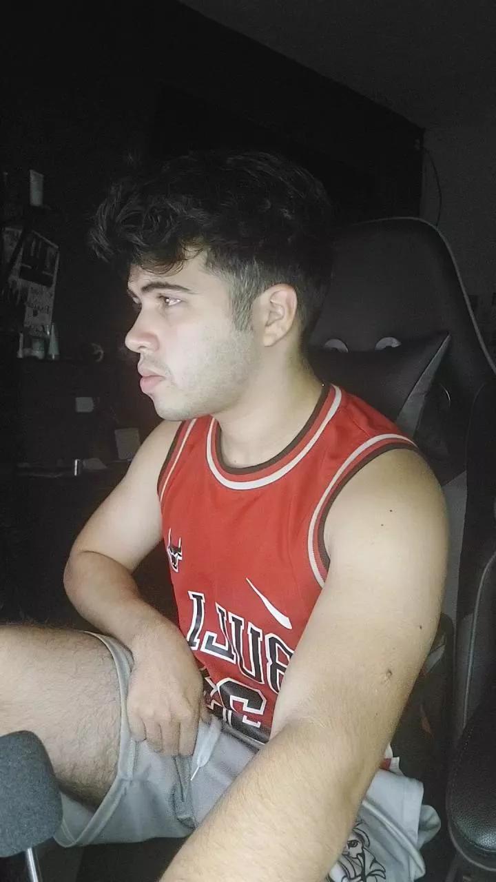 BigDick21cmPezL on Cam4 