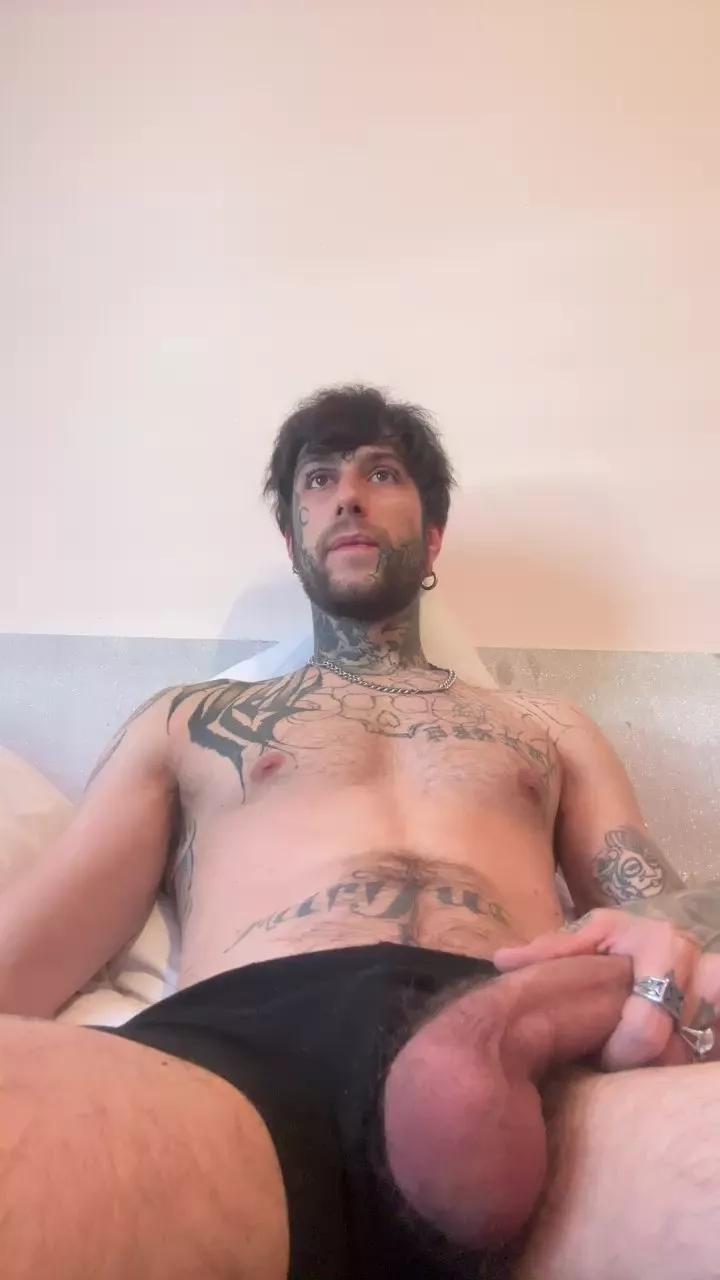 BigProfit95 on Cam4 